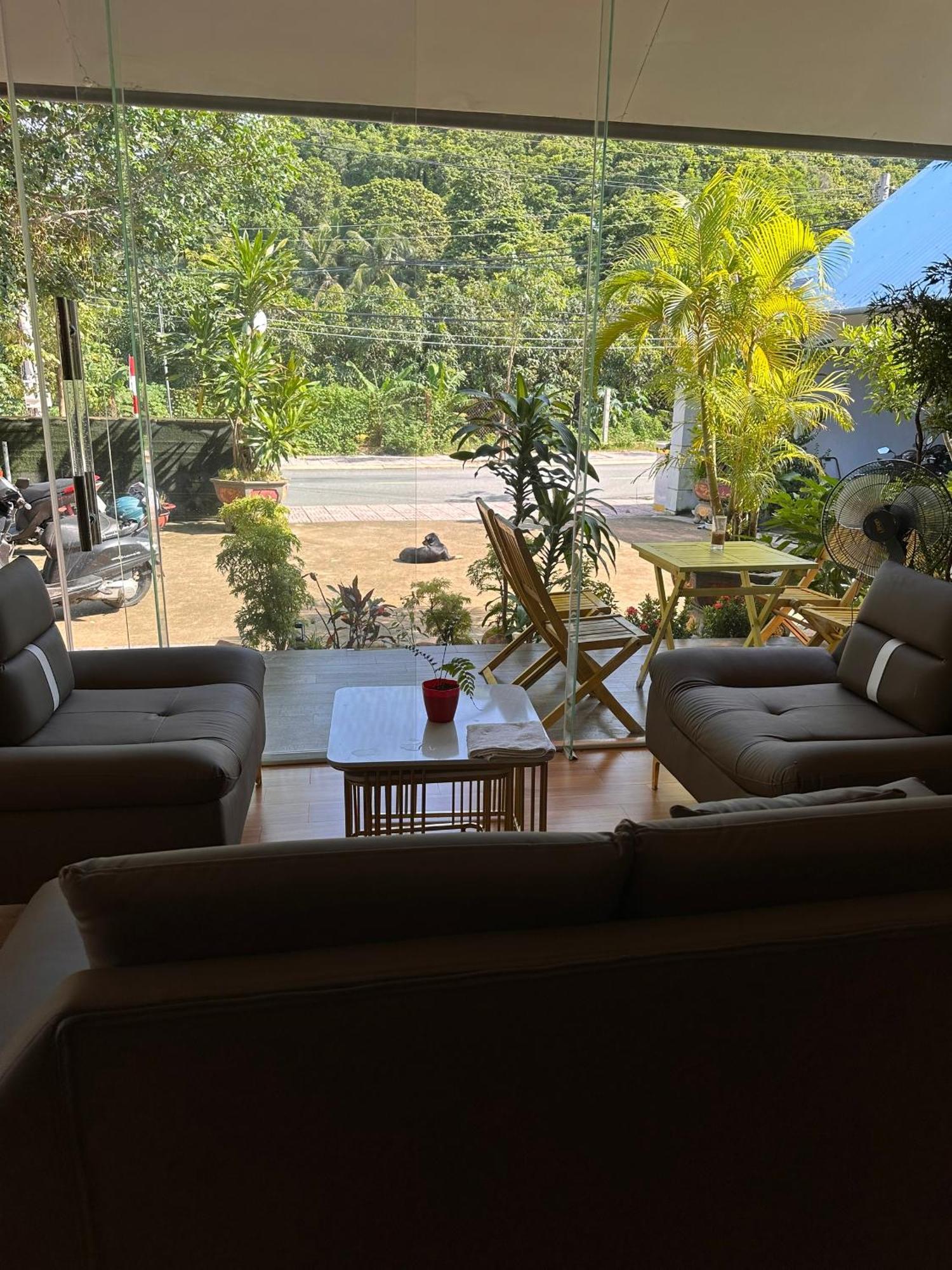Bungalow Hotel Chi Khu Co Ong Exterior photo