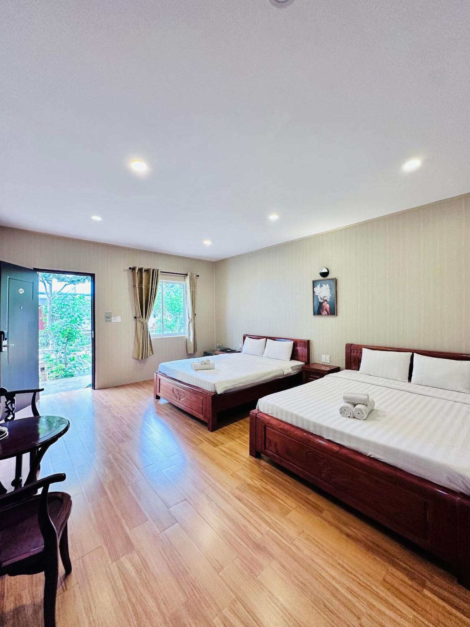Bungalow Hotel Chi Khu Co Ong Exterior photo